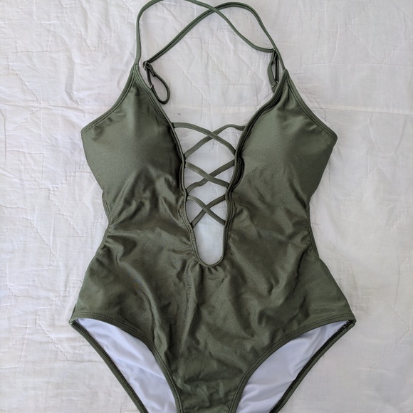 Cupshe Other - NWT Cupshe One-Piece Green Swimsuit sz L